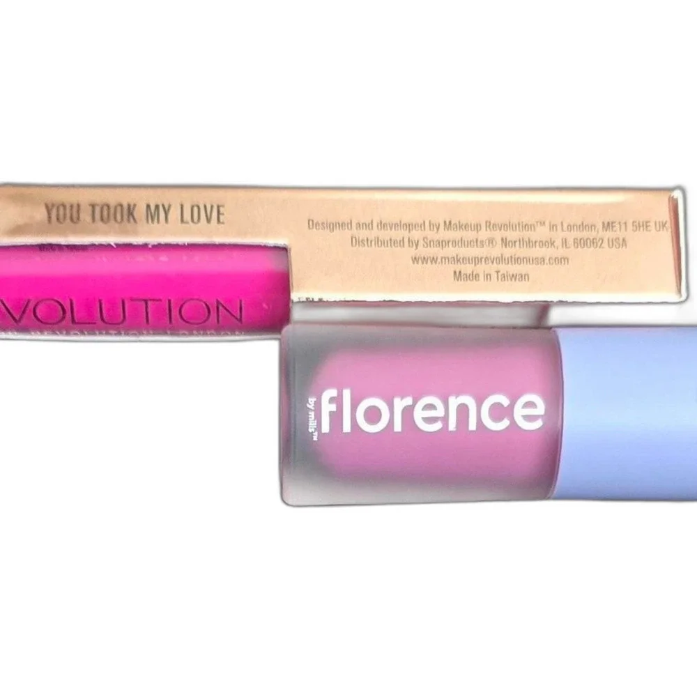 Bundle: Makeup Revolution Salvation Velvet Lip Lacquer + Florence Velvet Liquid